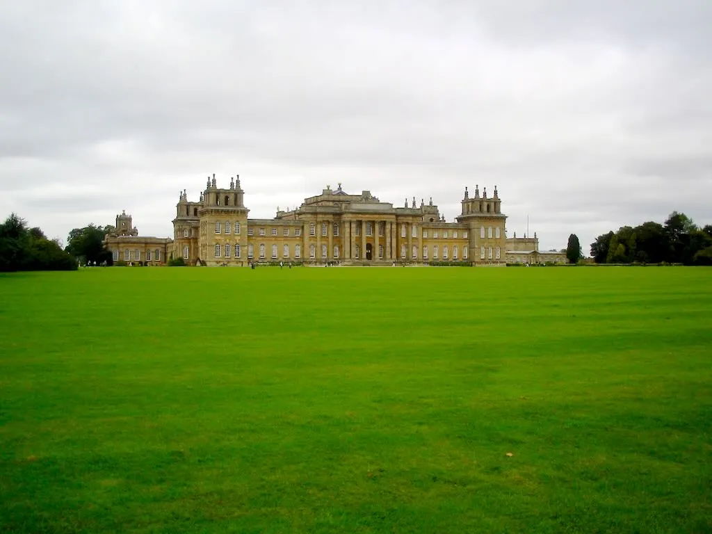 Blenheim Palace Gardens - Online Flower Garden Blenheim Palace Gardens