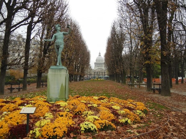 DSCN0192 Jardin du Luxembourg | Online Flower Garden Jardin du Luxembourg copyright www.onlineflowergarden.com