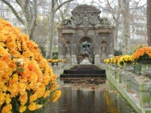 Jardin du Luxembourg copyright https://www.onlineflowergarden.com | Online Flower Garden
