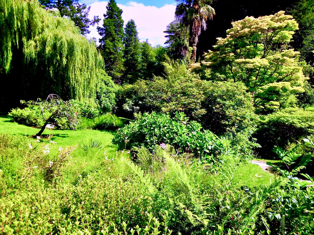 Powerscourt Gardens-08 - Online Flower Garden Powerscourt Gardens, Dublin, Ireland
