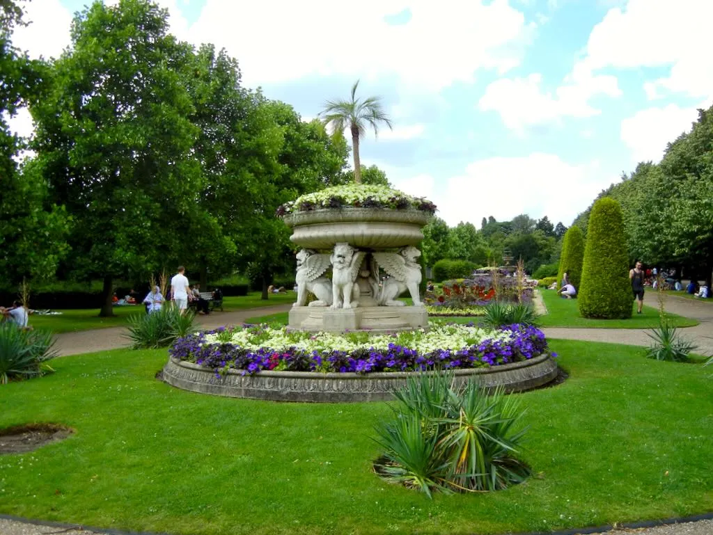 Regents Park-104 - Online Flower Garden Regent's Park in London