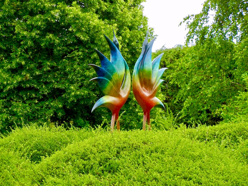 Sculptures by the Lake-2 - Online Flower Garden Sculptures by the Lake