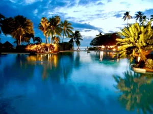Tahiti Ia Ora Beach Resort Garden