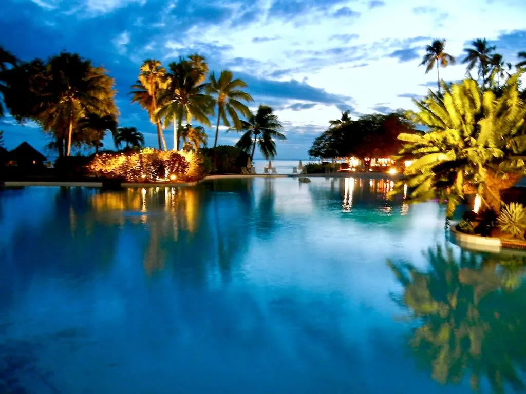 Tahiti Ia Ora Beach Resort Garden - Online Flower Garden Tahiti Ia Ora Beach Resort Garden