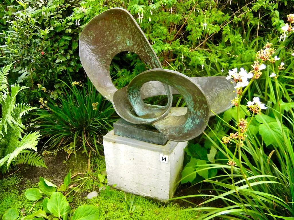 Barbara Hepworth Sculpture Garden-3_result - Online Flower Garden Barbara Hepworth Museum and Sculpture Carden