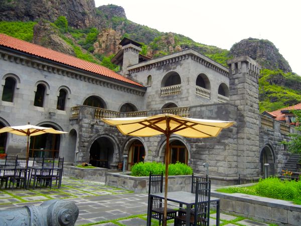 Tufenkian Avan Dzoraget Hotel